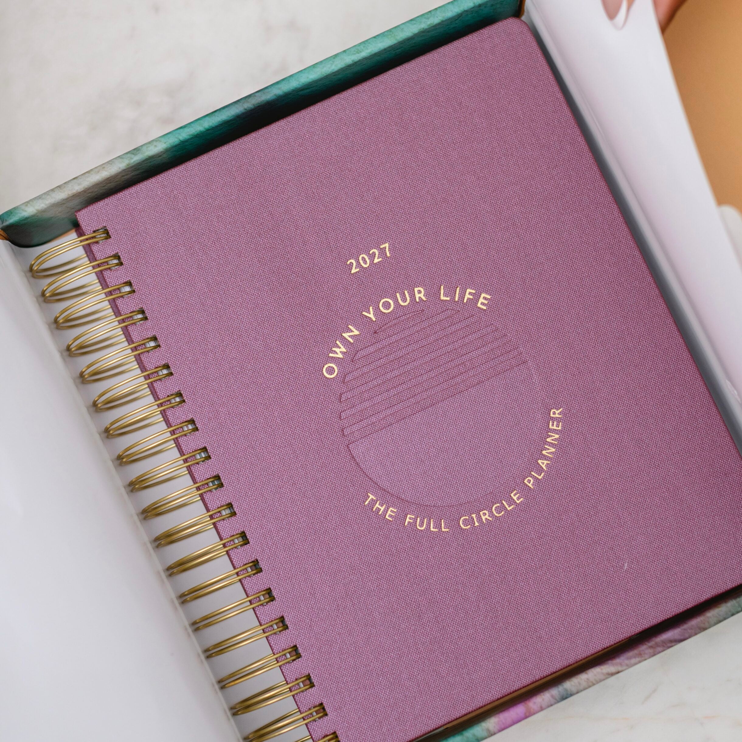 The 2027 Annual Full Circle Planner - Image 5